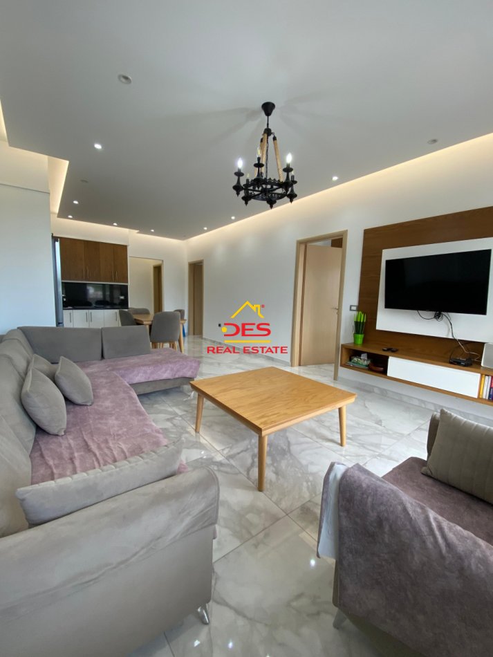 Vlore, shitet apartament 2+1 Kati 12, 114 m² 180.000 € (Sadik Zotaj)