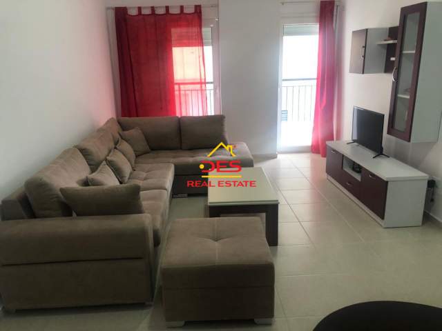 Vlore, jepet me qera apartament 2+1+BLK Kati 5, 1.104 m² 400 Euro (Rruga Cajupi,Vlore)