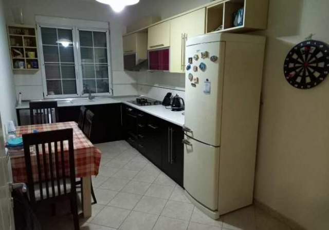 Tirane, jepet me qera apartament 3+1+BLK Kati 1, 135 m² 450 Euro (Shefqet Ndroqi)