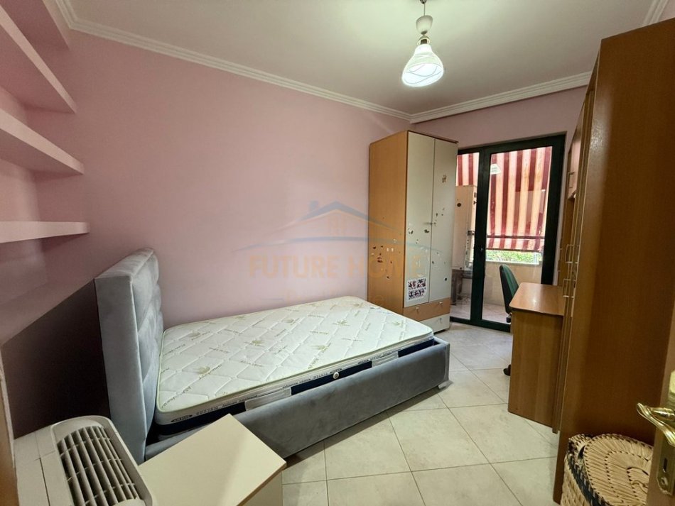 0683487469  Tirane, jepet me qera apartament 3+1+Aneks+Ballkon Kati 2, 125 m² 800 € (Rruga e Bogdaneve)