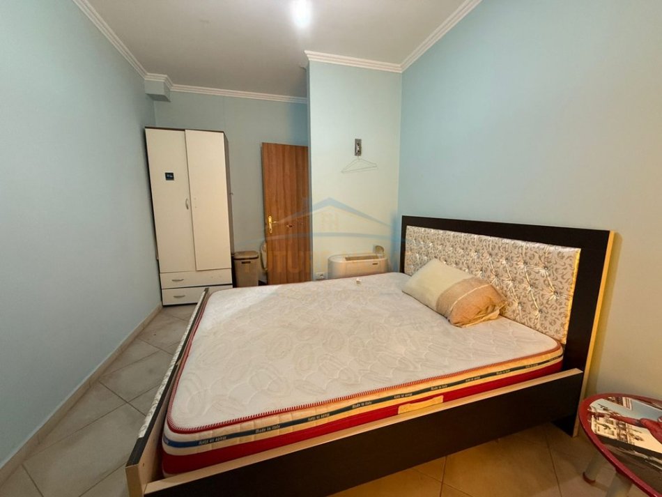 0683487469  Tirane, jepet me qera apartament 3+1+Aneks+Ballkon Kati 2, 125 m² 800 € (Rruga e Bogdaneve)