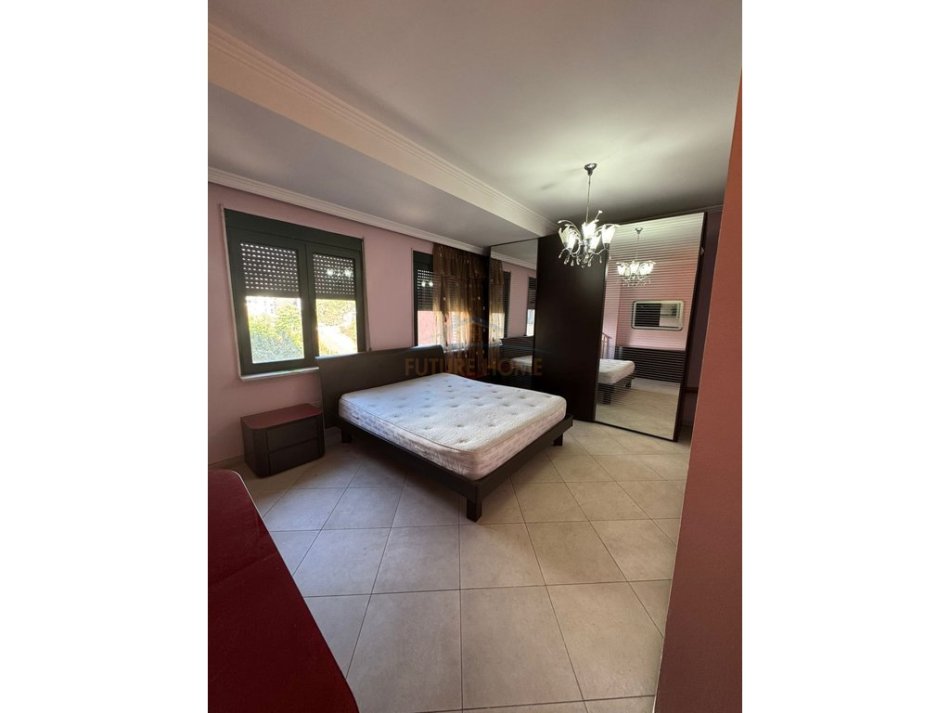 0683487469  Tirane, jepet me qera apartament 3+1+Aneks+Ballkon Kati 2, 125 m² 800 € (Rruga e Bogdaneve)