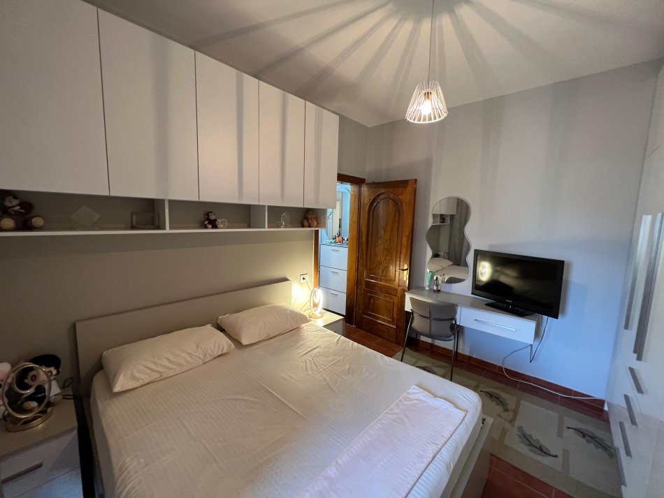 Tirane, jepet me qera apartament 1+1 Kati 3, 70 m² 600 € (21 dhjetori)