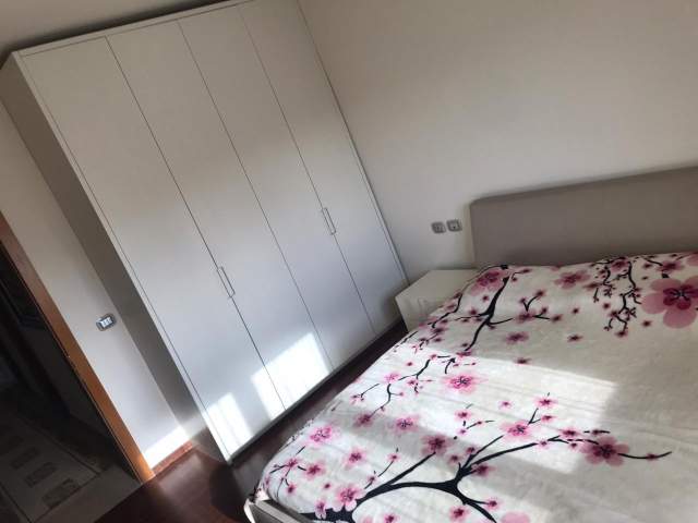 Tirane, jepet me qera apartament 3+1+BLK Kati 7, 125 m² 700 Euro (ruga e dibres)