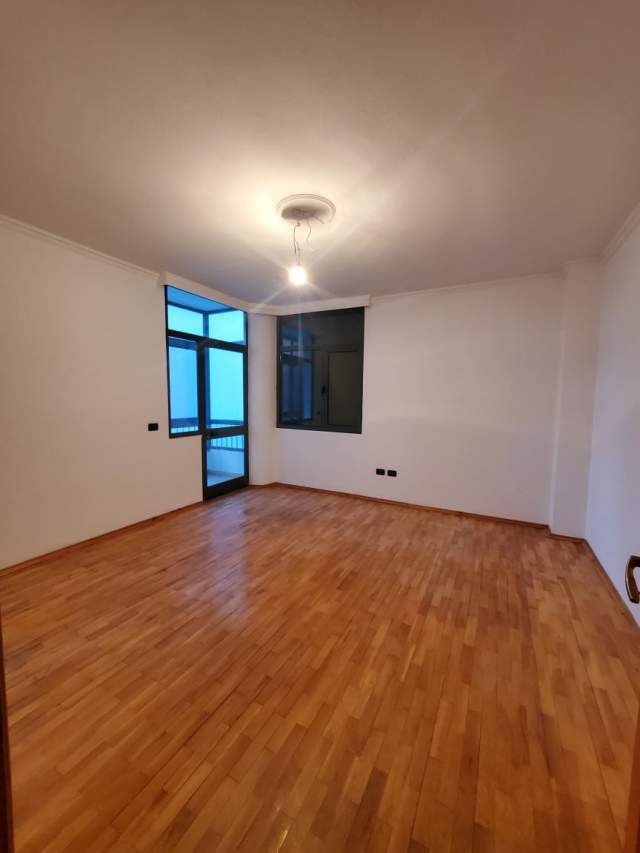 Tirane, shes apartament 3+1+BLK Kati 5, 146 m² 265.000 Euro (Rruga Dervish Hima)