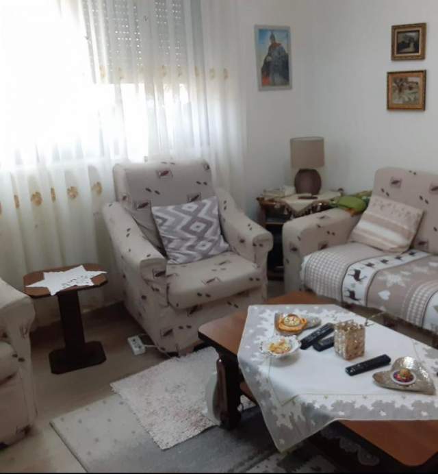 Tirane, jepet me qera apartament 1+1 Kati 5, 50 m² 35000 mije leke (Ish Tregu Elektrik)