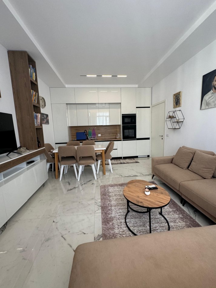 Tirane, shitet apartament 1+1+Ballkon Kati 3, 65 m² 110.000 € (ISH DOGANA TIRANE)