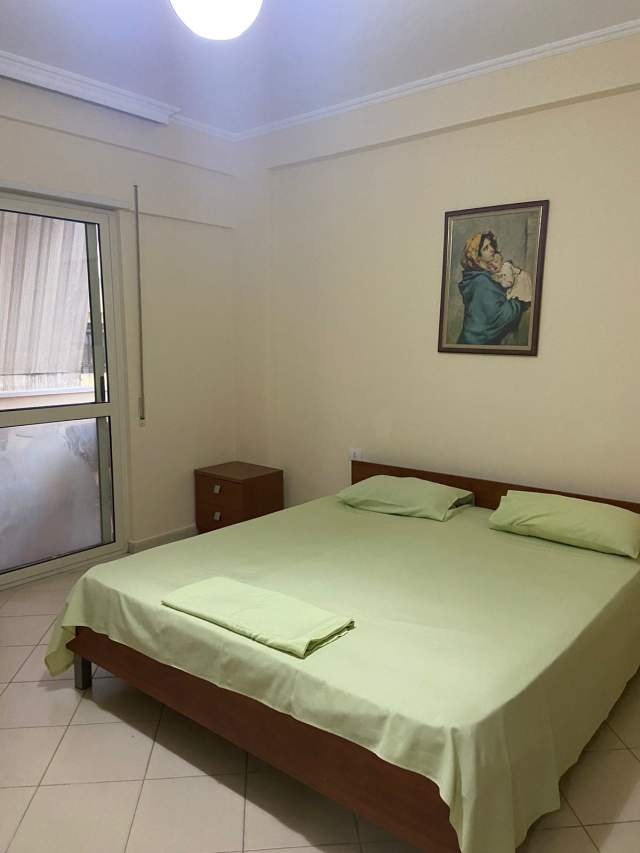 Tirane, shitet apartament 1+1 Kati 2, 84 m² 71.400 Euro (Linze)