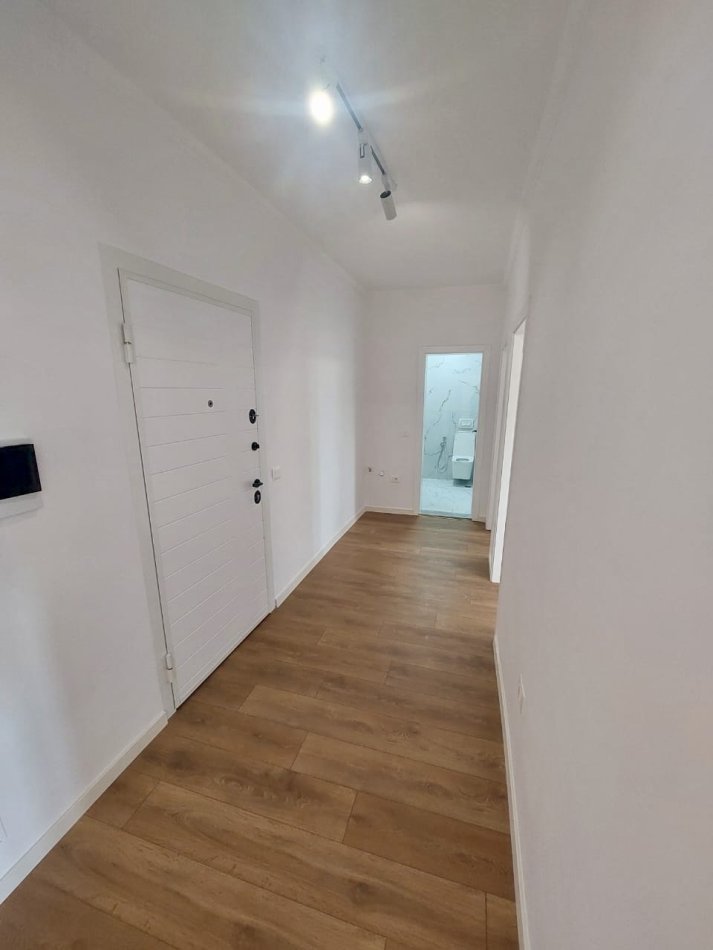 Tirane, shitet apartament 2+1+Aneks+Ballkon Kati 5, 90 m² 185.000 € (Dibres te Medreseja)