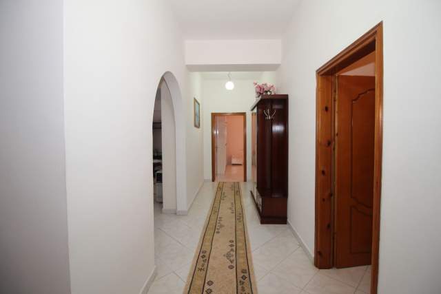 Sarande, shitet apartament 160 m² 80.000 Euro