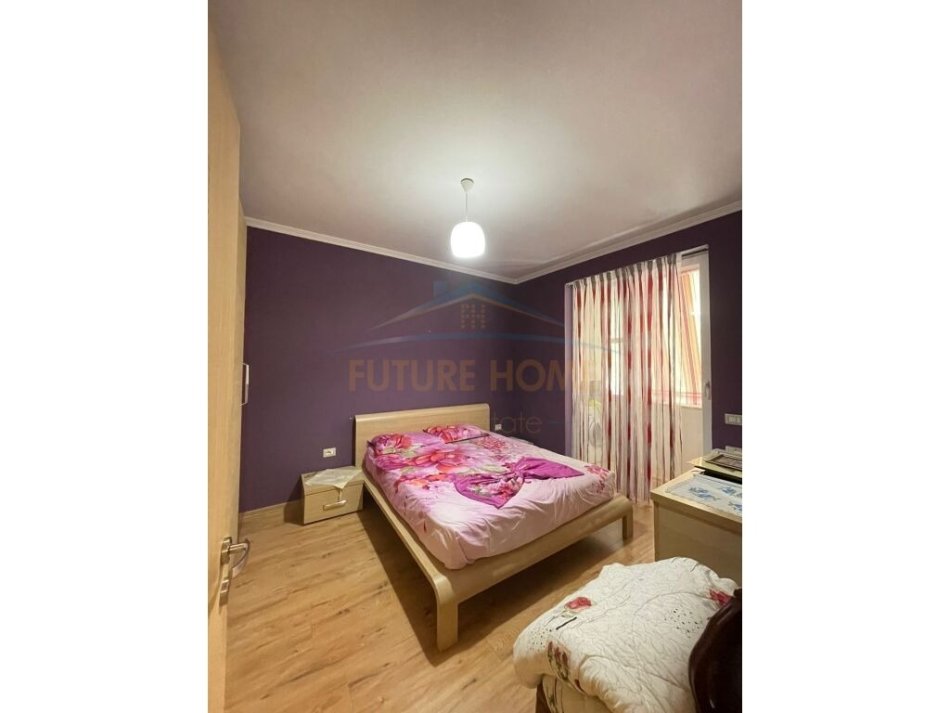 Tirane, shitet apartament 1+1+VERANDE Kati 9, 72 m² 150.000 € (Medar Shtylla Komuna e Parisit) 0694738665