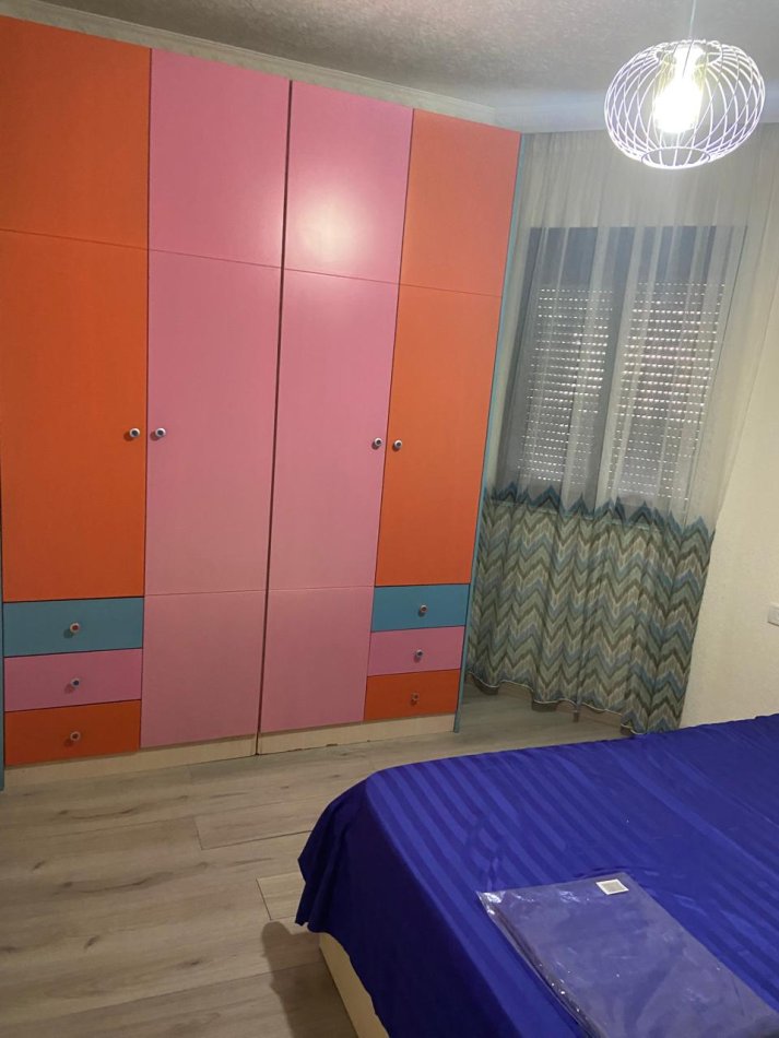 Tirane, jepet me qera shtepi 2+1+Ballkon Kati 1, 90 m² 450 € ((Rruga Besa ,prane hotel Meridian ))