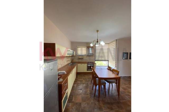 Tirane, jepet me qera apartament 2+1 Kati 7, 87 m² 600 Euro (sheshi italia)