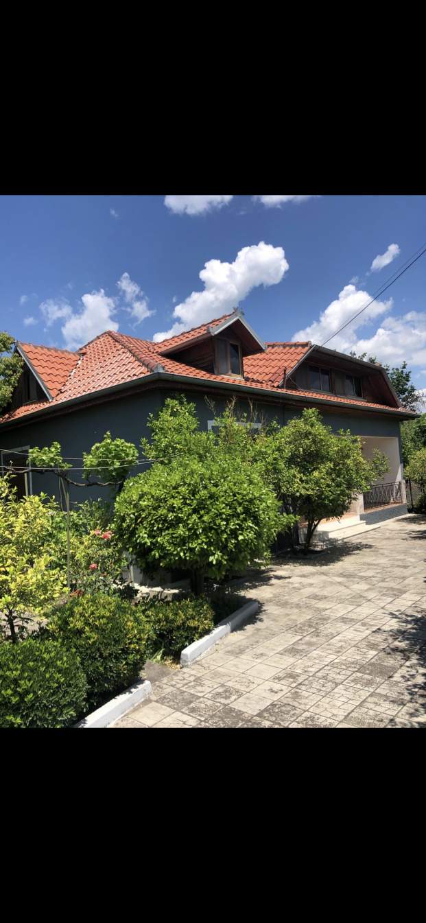 Tirane, shes Vile Kati 2, 170 m² 200.000 Euro