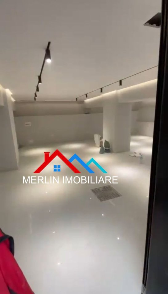 Tirane, jepet me qera ambjent biznesi , Kati -1, 118 m² 1,200 € (Medar Shtylla)