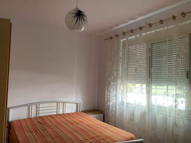 Tirane, jepet me qera apartament 2+1+BLK Kati 1, 120 m² 550 Euro (LIQENI I THATE)