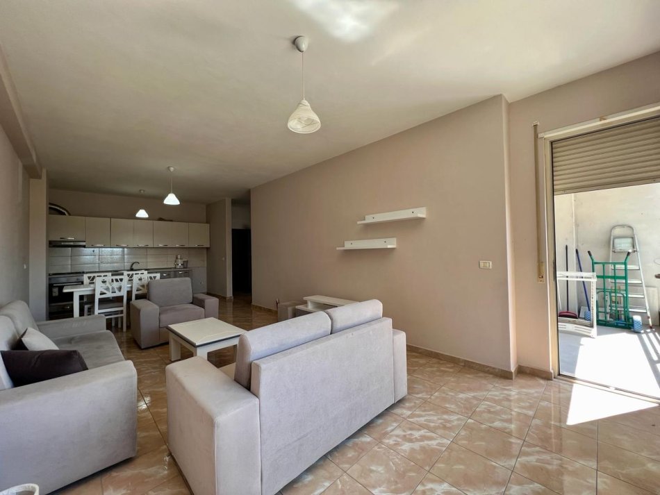 Shitet Apartament 1+1 “ Zogu i Parë ”, Tiranë.