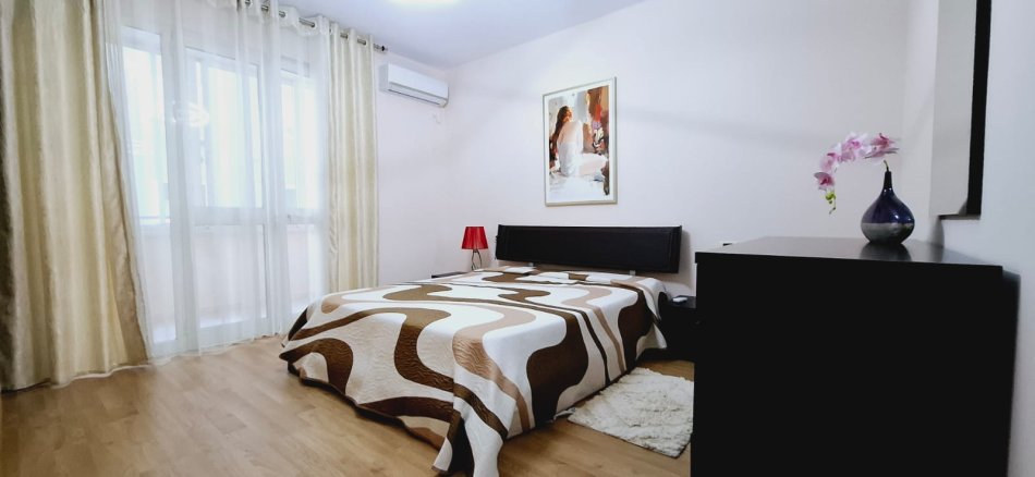 Tirane, jepet me qera apartament 1+1 Kati 2, 75 m² 600 € (Kopshti Botanik)