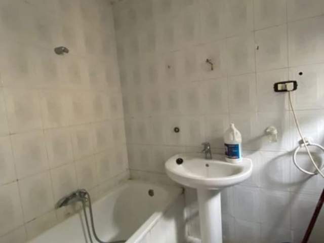 Tirane, jepet me qera apartament 2+1 Kati 5, 70 m² 45.000 Euro (prane Mullirit)