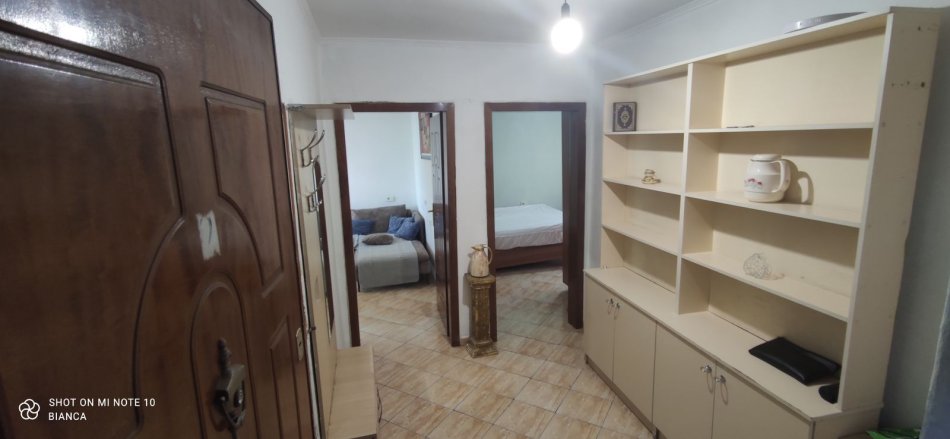 Tirane, jepet me qera apartament 1+1+Ballkon Kati 2, 65 m² 400 € (Rruga Brdhyl, Brryli)