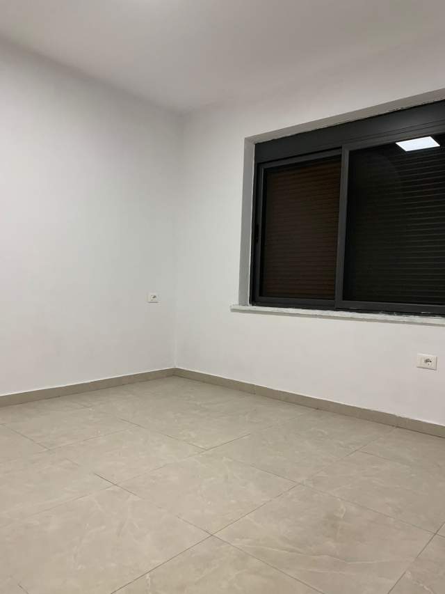 Tirane, jepet me qera apartament 2+1 Kati 2, 60 m² 500 Euro (Siri Kodra)