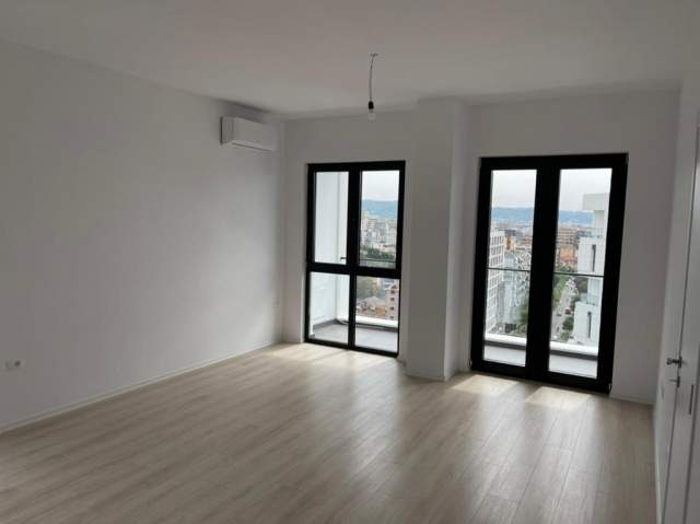 Tirane, jepet me qera apartament Kati 11, 125 m² 500 Euro