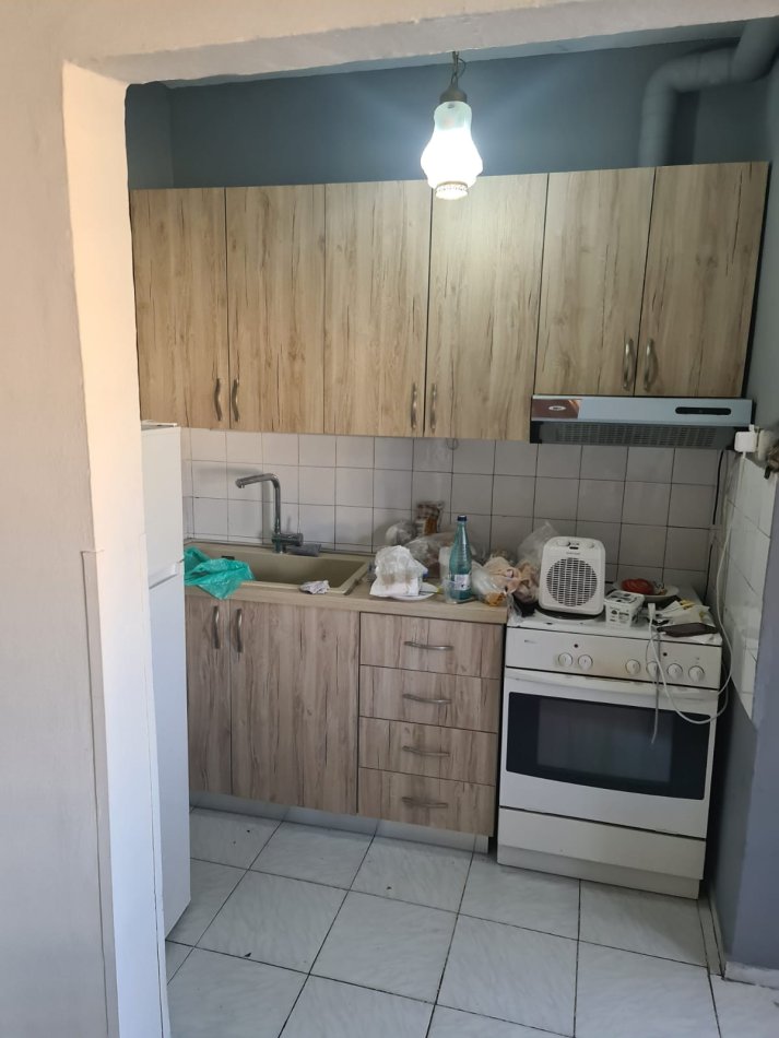 Tirane, jepet me qera apartament 1+1 Kati 5, 75 m² 400 € (21-Dhjetori)