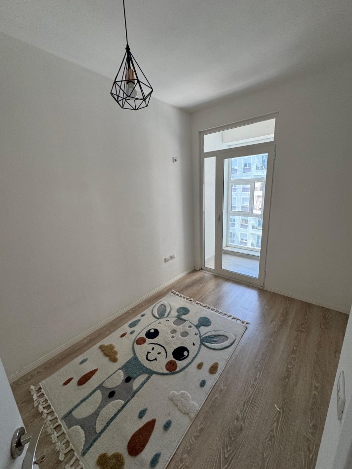 Tirane, jepet me qera apartament 2+1 Kati 7, 80 m² 600 € (Rruga Ndre Mjeda)