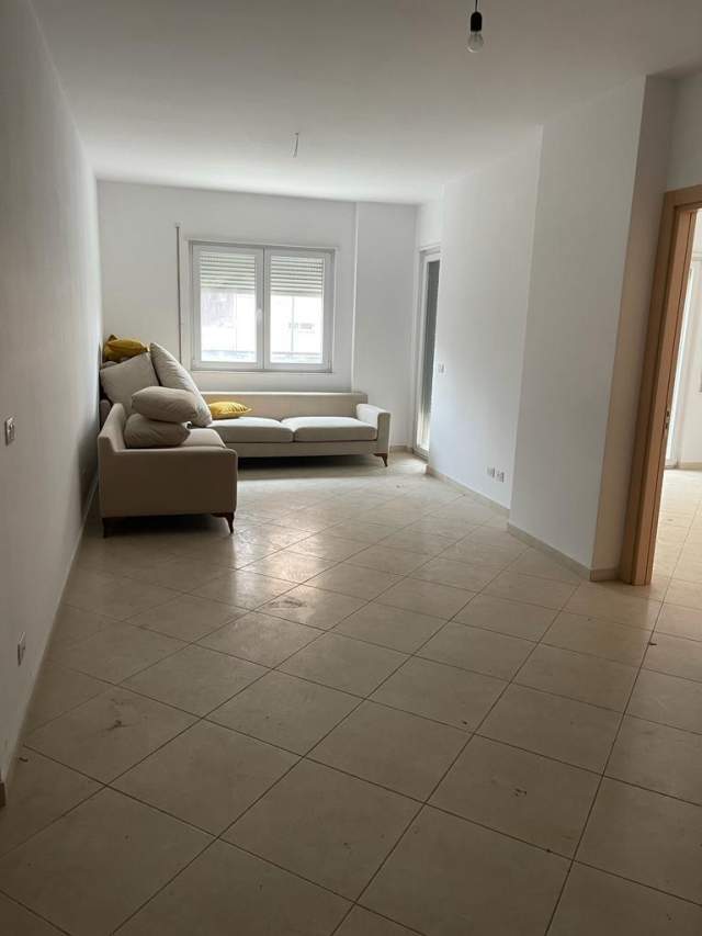 Tirane, shitet apartament 1+1+BLK Kati 1, 86 m² 90.000 Euro