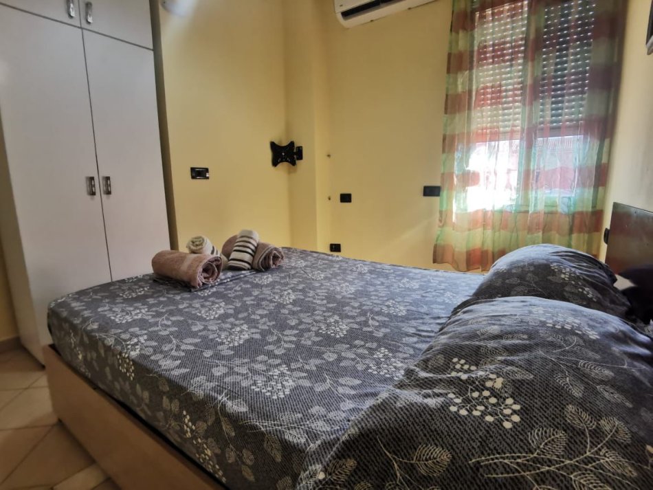 Tirane, jepet me qera apartament 1+1 Kati 3, 42 m² 400 € (Satcioni Trenit)