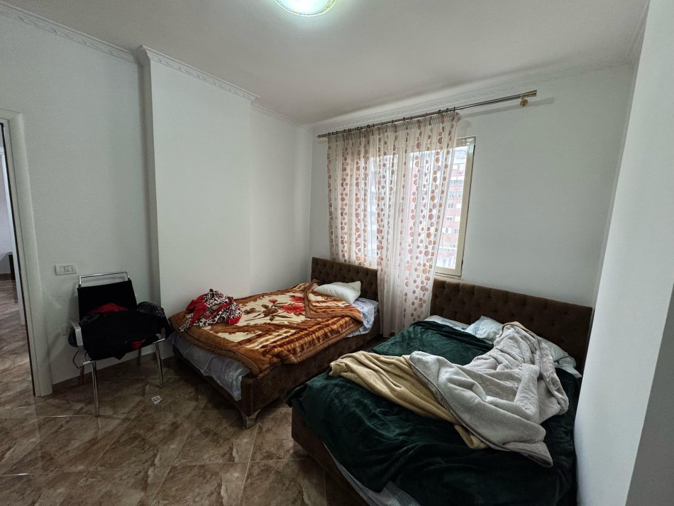 Tirane, shitet apartament 2+1 Kati 4, 99 m² 148.000 € (astir)