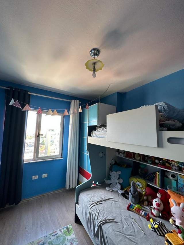 Tirane, shes apartament 3+1+A+BLK Kati 10, 131 m² 238.000 Euro (komuna e parisit)