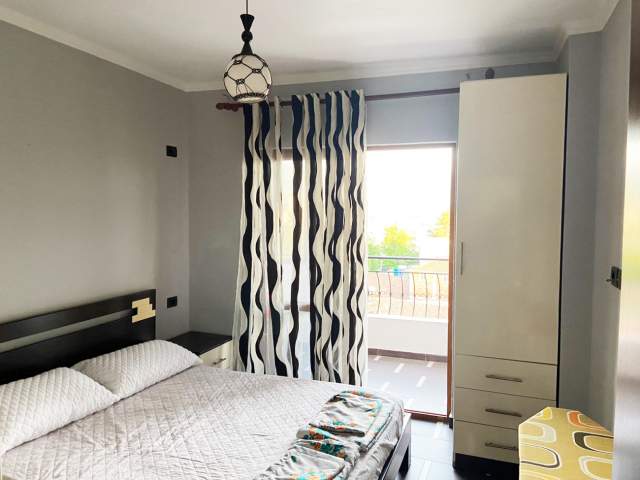Elbasan, jepet me qera apartament 60 m² 20.000 Leke