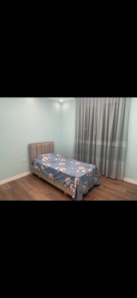 Tirane, jepet me qera apartament 3+1+BLK Kati 2, 172 m² 600 Euro (Kinostudio)
