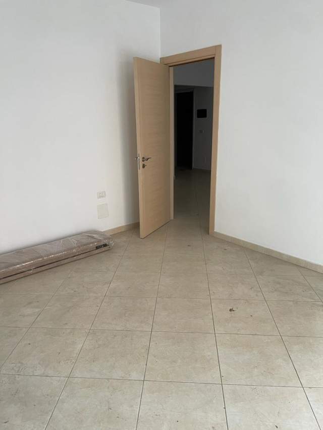 Tirane, shitet apartament 1+1+BLK Kati 1, 86 m² 90.000 Euro