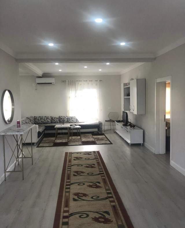 Tirane, Shitet Shtepi 2-Kate, 260 m² 219.000 Euro