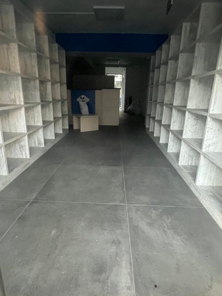 Shqiperi, jepet me qera ambjent biznesi Kati 0, 72 m² 2.500 € (Bulevardi Gjergj Fishta.)