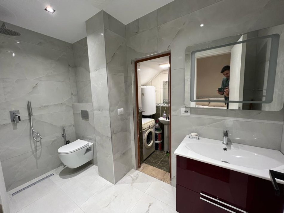 Tirane, jepet me qera apartament 1+1 Kati 0, 68 m² 400 € (selvia , rruga 4 deshmoret)