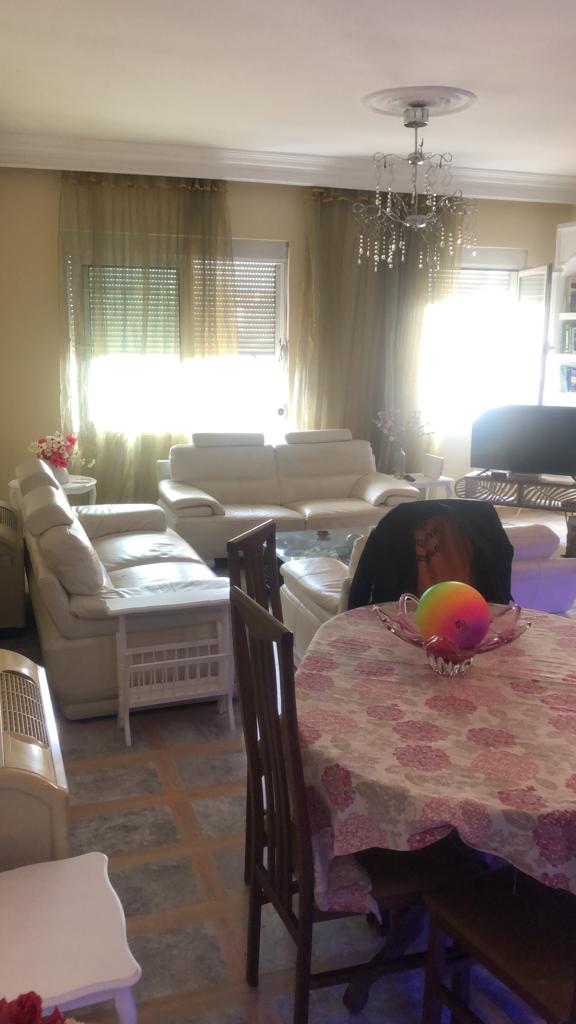 Tirane, jepet me qera apartament 2+1+BLK Kati 4, 117 m² 750 Euro (rruga Nikolla Tupe)