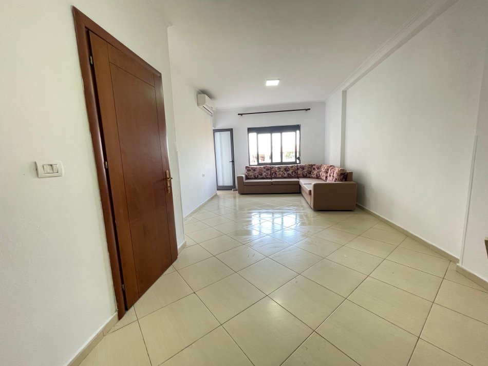 Tirane, shes apartament 1+1+Aneks+Ballkon Kati 3, 77 m² 96.000 € (Don Bosko)