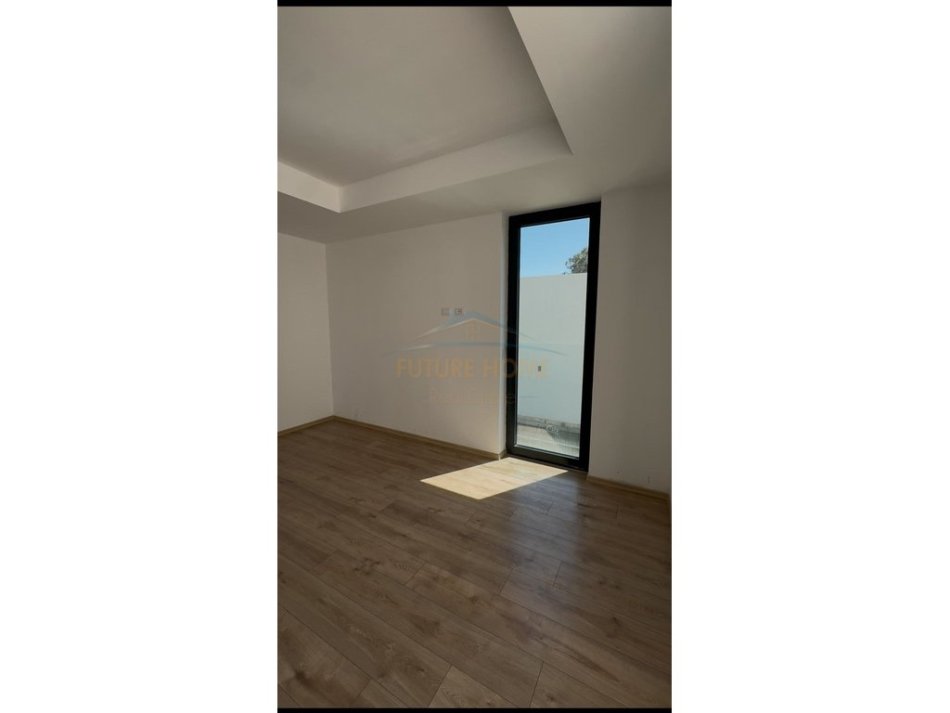 Durres, shitet Vile 2 Katshe , 617 m² 980.000 € (Kompleksi &quot;San Pietro&quot;)