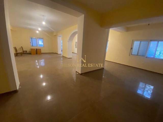 Tirane, shitet ambjent biznesi Kati 0, 1.234 m² 370.200 Euro (21 Dhjetori)