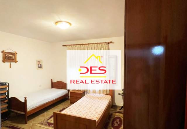 Vlore, shitet apartament 94 m² 78.000 Euro