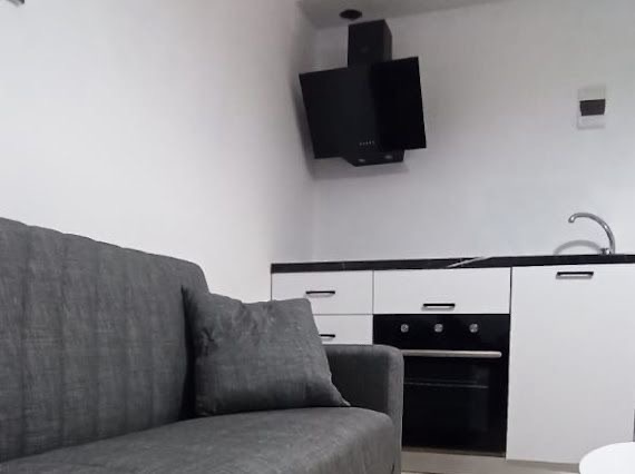 Tirane, jepet me qera garsonier 1+1 Kati 0, 35 m² 400 € (21 Dhjetori)