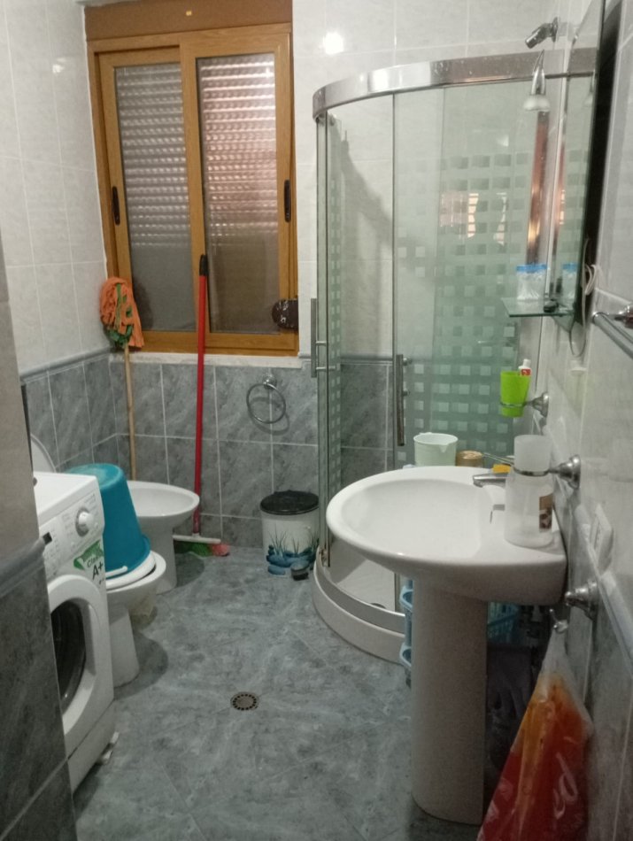Durres, shitet apartament 2+1 Kati 1, 80 m² 140.000 € (Golem)