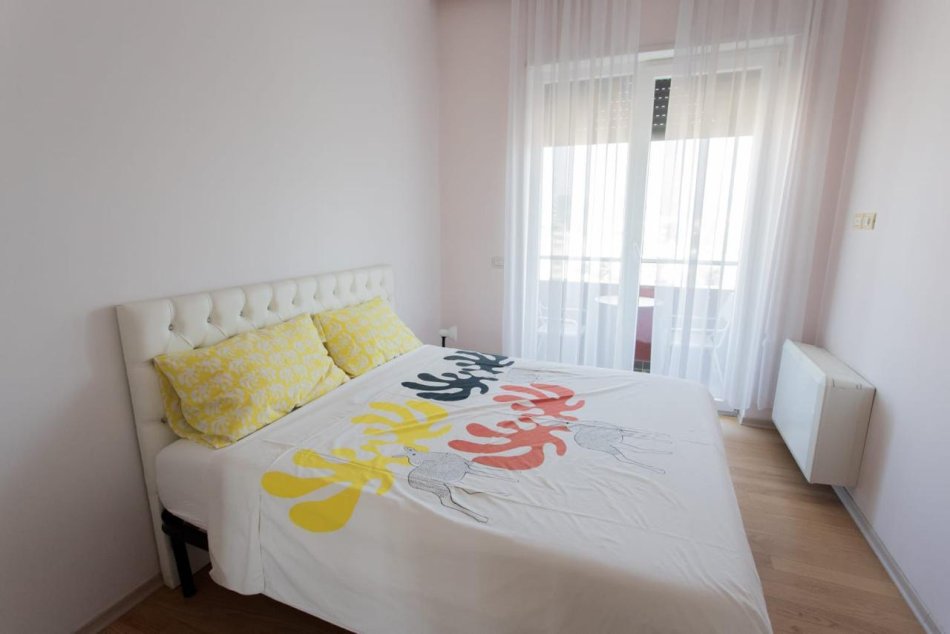 Apartament 2+1+2 me qera, Liqeni Artificial