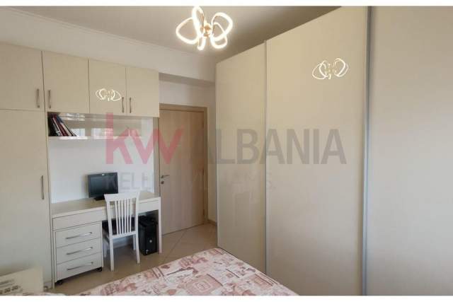 Tirane, jepet me qera apartament 1+1+BLK Kati 3, 60 m² 500 Euro (Kompleksi Golden Park)