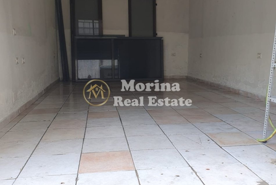 Tirane, jepet me qera ambjent biznesi Kati 0, 24 m² 450 € (Komuna Parisit)