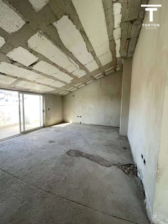 Tirane, shitet 3+1+Ballkon Kati 6, 144 m² 122.000 € (SHEFQET KUKA)