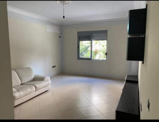 Tirane, shitet apartament Kati 2, 120 m² 90.000 Euro (Fresku)